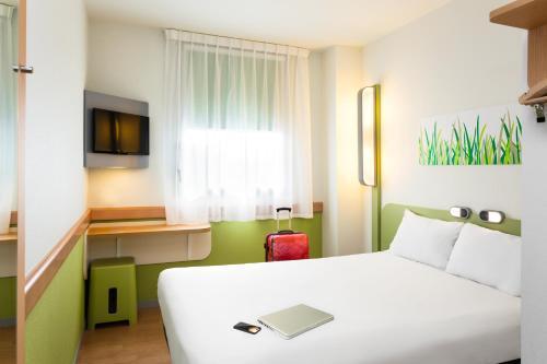 B&B Hotel Zaragoza Plaza Mozart Exterior photo